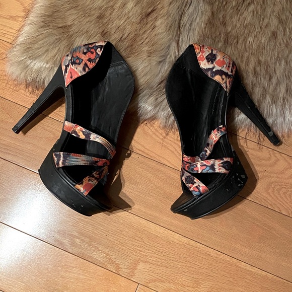 platform heels! - open to offers! - Picture 2 of 7